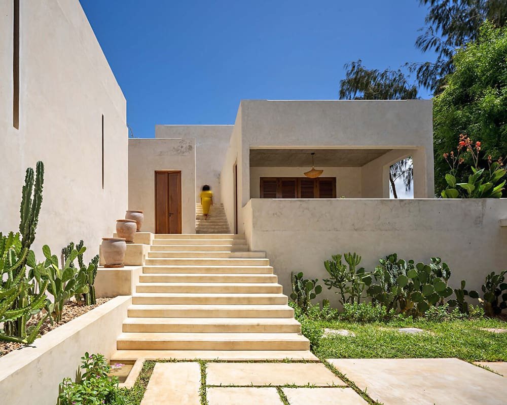 009 House E