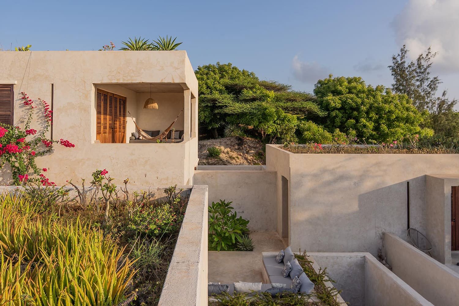 017 House E