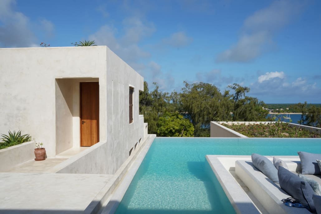 025 House E